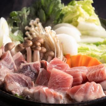 【2.5時間飲み放題付き】三崎マグロのすき鍋、牛もつ鍋など選べるお鍋や豪華お刺身5点盛など