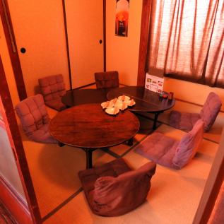 We also have seats for 12 people that feel like a private room! You can stretch your legs and relax♪