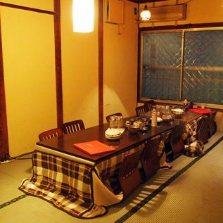 Spacious kotatsu seats.You can feel the Japanese atmosphere.