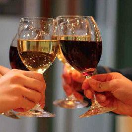 【乾杯】コースに+1650円(税込)で飲み放題プランご用意♪