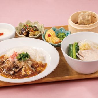 蟹肉入りふかひれごはん&鶏と生姜の白湯麺セット
