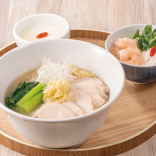 蒸し鶏と生姜の白湯麺&海老かゆセット