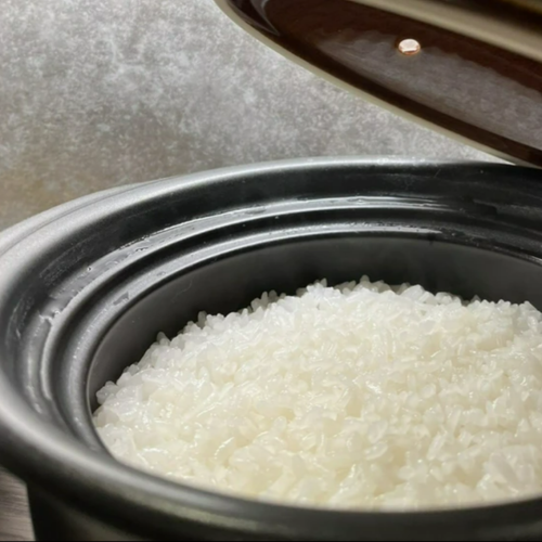 糸島のブランド米を使用した「土鍋ごはん」/1合600円（税込）～