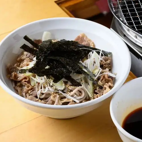 【ランチ限定】名物!ラー油蕎麦