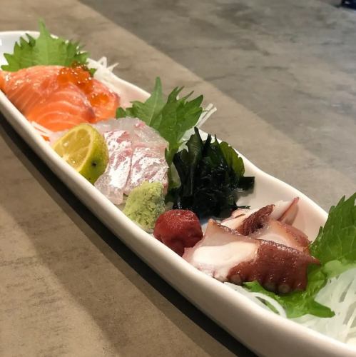 お刺身盛り合わせ