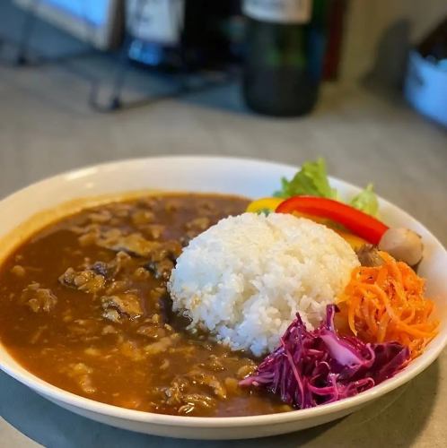 まちバルカレー(牛すじ)