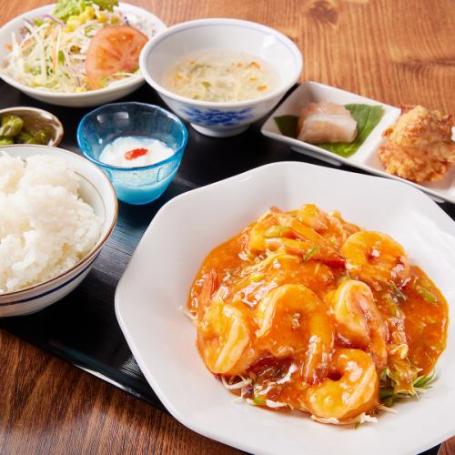 エビチリ定食