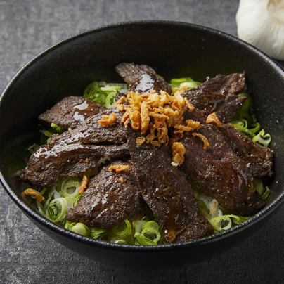 September addition! Skirt steak rice bowl for garlic lovers