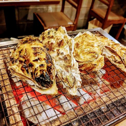 Why not enjoy a leisurely lunch at an oyster shack on weekends and holidays?