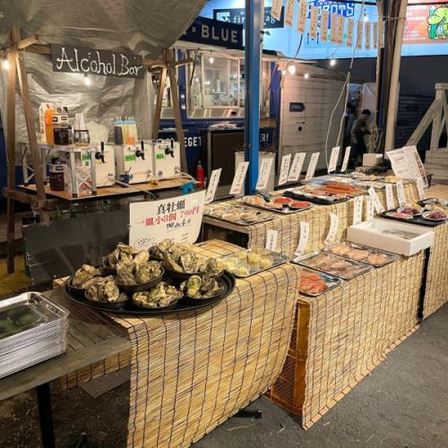 Plenty of oysters and seafood!