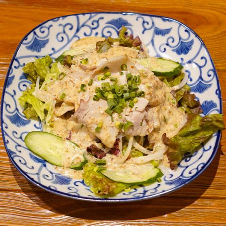 热猪肉涮锅沙拉