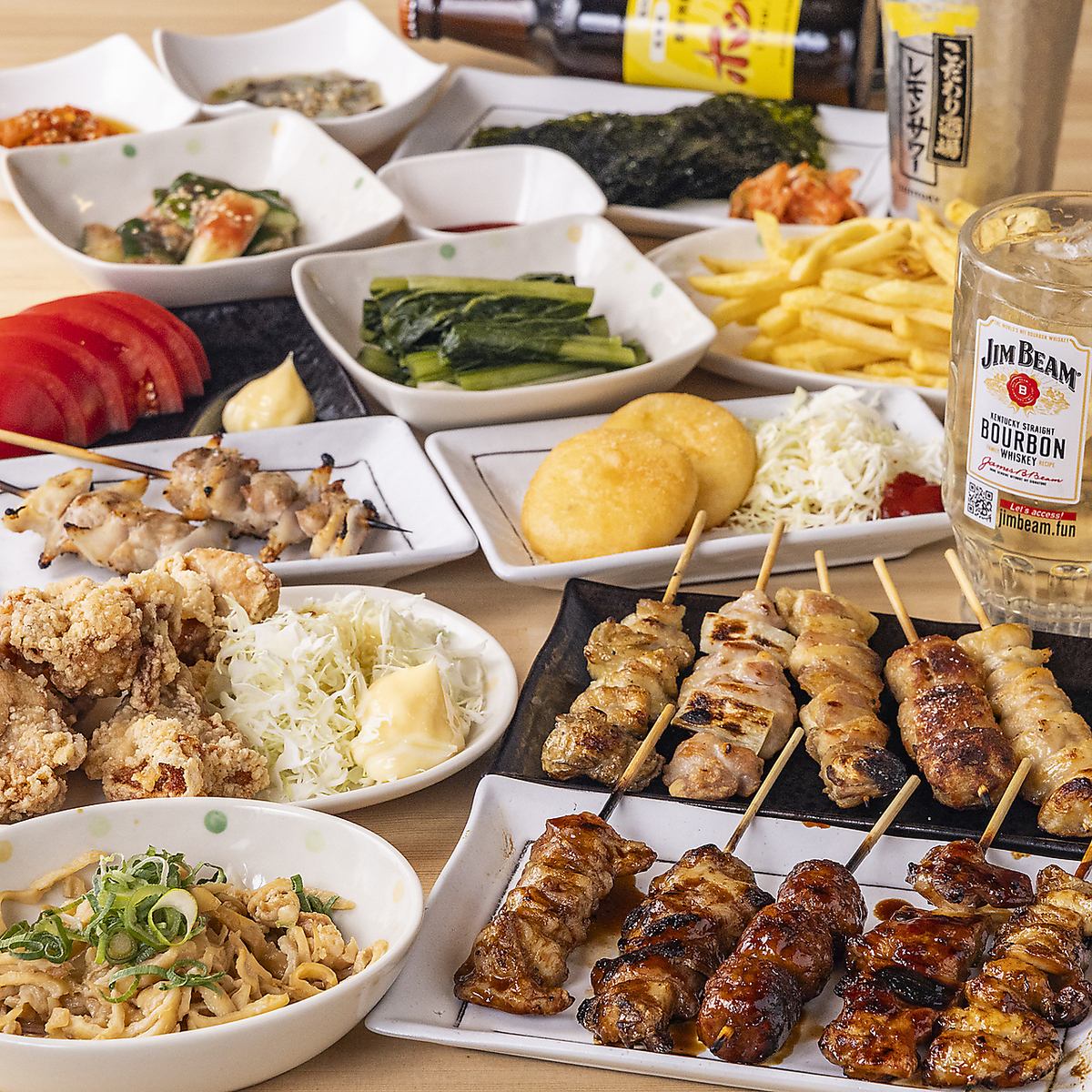 人数分のもつ鍋に焼き鳥などの人気メニューコース♪