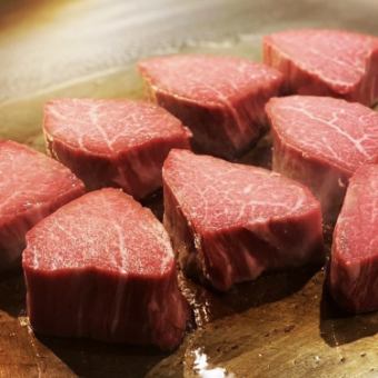 【至高“四幸”套餐】以严选的牛里脊肉和鱼片为主菜的豪华套餐♪ 10道菜 7,700日元（含税）