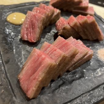 [Strong "Kyoretsu" Course] Perfect for business meetings, anniversaries, and other special occasions! 10 dishes including 2 types of carefully selected Wagyu beef for 8,800 yen (tax included)