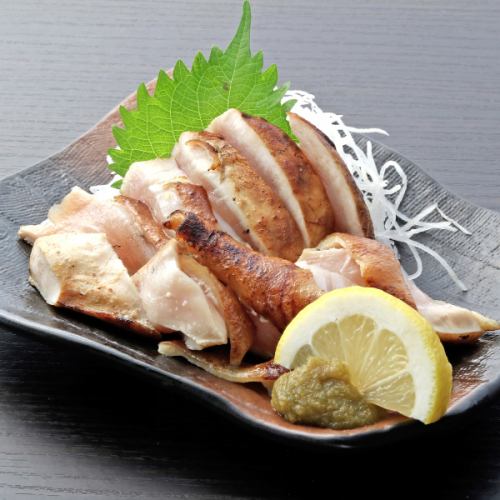 닭고기 고기의 짚 구이 타타키