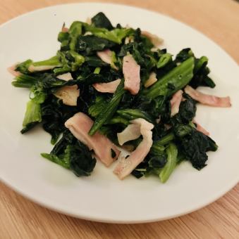 시금치와 베이컨 소테