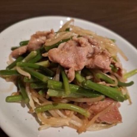 豚肉とにんにくの芽 オイスター炒め