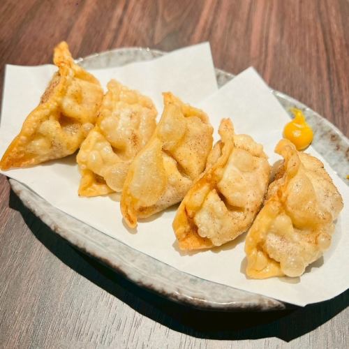 揚げギョーザ