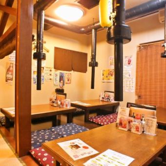 A parlor seat is also available.Even a small number of people can enjoy dishes and sake slowly while enclosing the seven wheels.