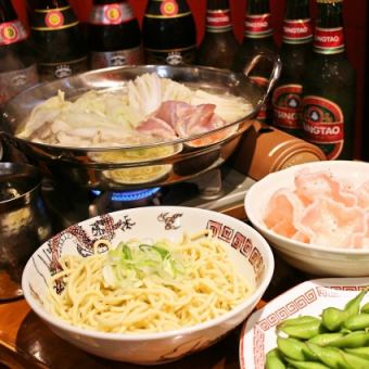 Chicken white soup hotpot, fried chicken with sweet and sour sauce, shrimp chili, etc.! <4,000 yen course> Includes 2 hours of all-you-can-drink