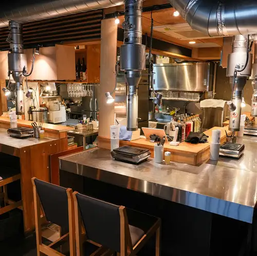 A spacious counter
