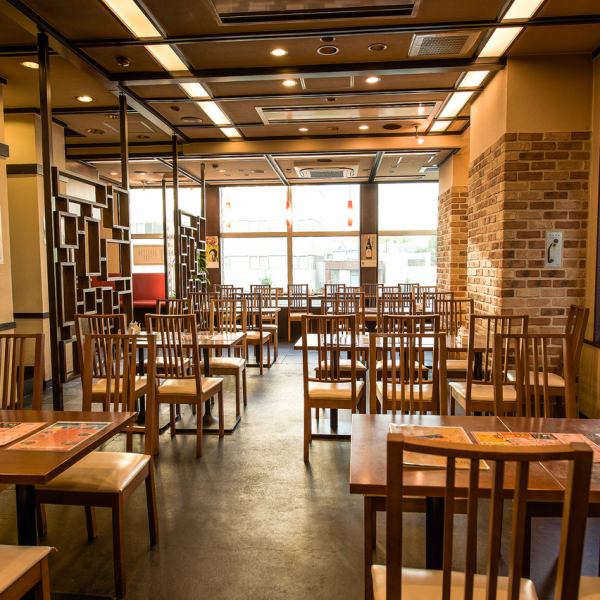 ◆女子会・飲み会大歓迎◆都営春日(東京)駅Ａ５出口徒歩3分とアクセス抜群！家族連れなどに愛される、ゆったり寛げるフロアとなっております。日常の喧騒、忙しさを忘れさせてくれるゆったり空間をご提供いたします♪ご友人や職場の方々との飲み会など、様々なシーンでご利用頂けます☆レイアウトも自由に変更できます♪