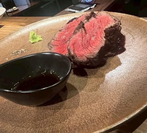 国産牛フィレ熾火焼き ペリグーソース