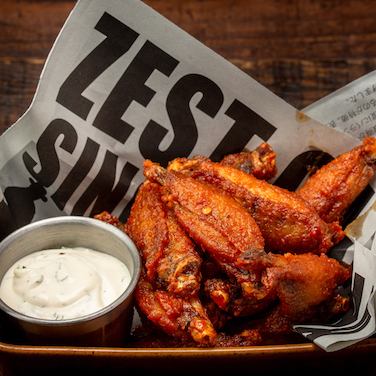Buffalo Chicken Wing（Hot or Spice Dry）10P…800日元20P…1,550日元30P…2,250日元
