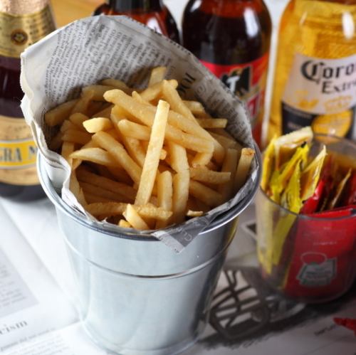 French fries (plain or cheese)