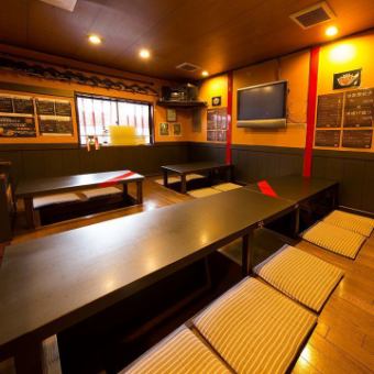It can also be reserved for private parties for 25 or more people.The interior of the restaurant is centered around sunken kotatsu tables, so you can relax.