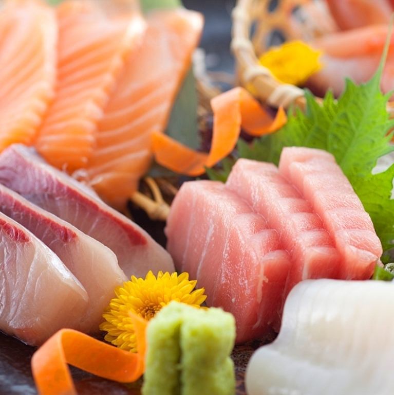 We deliver fresh mountain and sea food from Hokkaido! Enjoy the exquisite taste♪