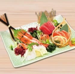Assorted sashimi