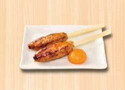 Chicken meatballs with cartilage (with sauce and egg yolk)