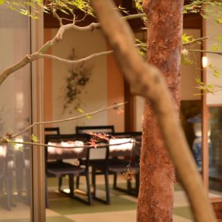 The private room, which can accommodate up to 12 people, is perfect for a lunch gathering with mommy friends or a child's birthday party.Enjoy a relaxing conversation while enjoying delicious cuisine made with seasonal ingredients.