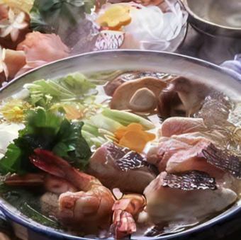 【金・土・祝前日／料理のみ】魚介類たっぷりの鍋『海鮮　寄せ鍋コース』