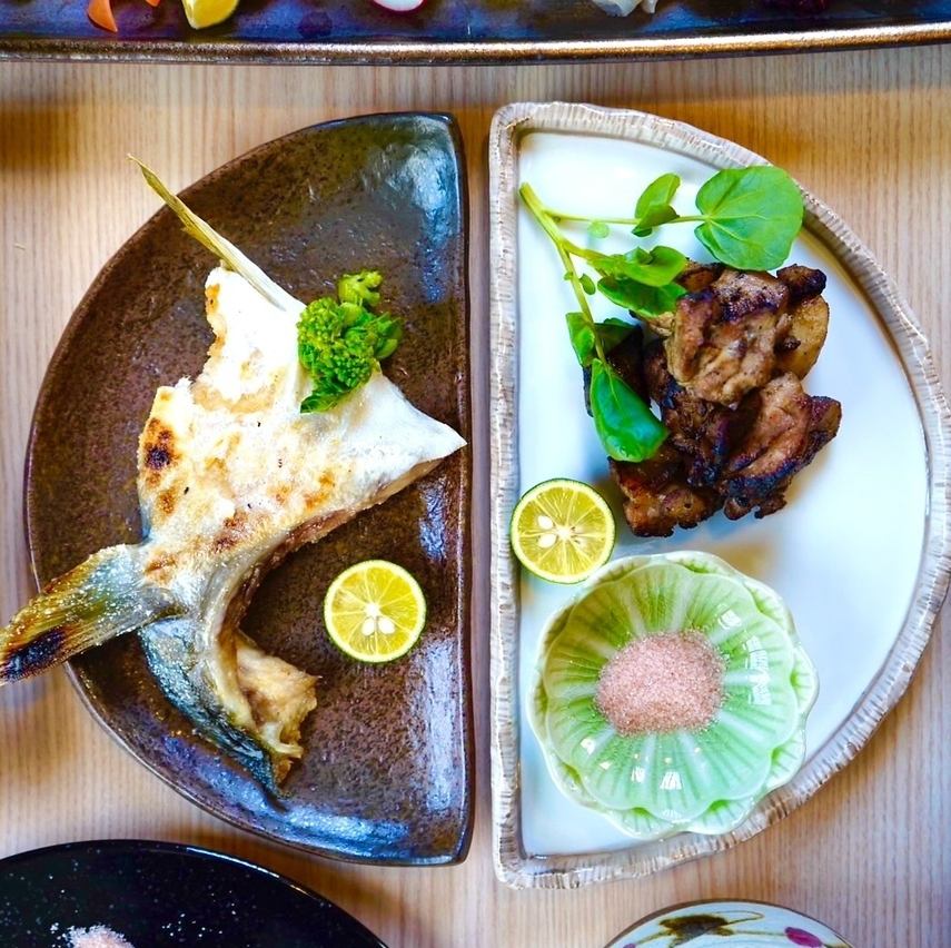 徳島県産のすだちブリ、鳴門鯛など新鮮な鮮魚多数揃えております