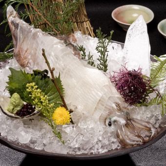 [OK on the day] Comes with live squid!! Specially selected Hakata delicious delicious course (all-you-can-drink included) 6,200 yen → 5,500 yen (tax included) Total 10 dishes