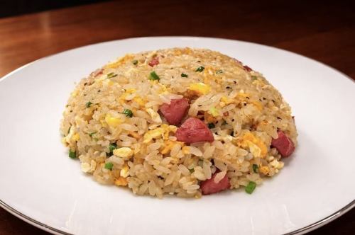 台湾ソーセージ炒飯（1人前）
