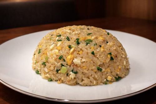 台湾風 ガーリックチャーハン（1人前）