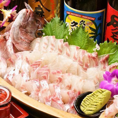 Please come to Kita Sakaba for various banquets! A luxurious course with a 3-hour all-you-can-drink plan that includes a whole sea bream sashimi! An all-you-can-eat and drink course is also available!