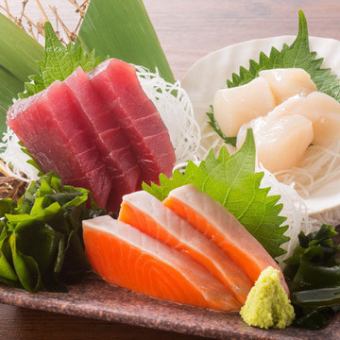 【個室確約】★3H飲み放題×料理7品4000円★凛屋の新鮮な海鮮と共にもつ鍋も味わえる宴コース!