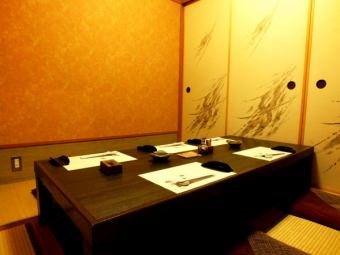 1Fにある小上がり席 6 6 3人用です 襖で仕切られているため プライベート空間は確保されています 外してつなげれば最大18席の大部屋になります