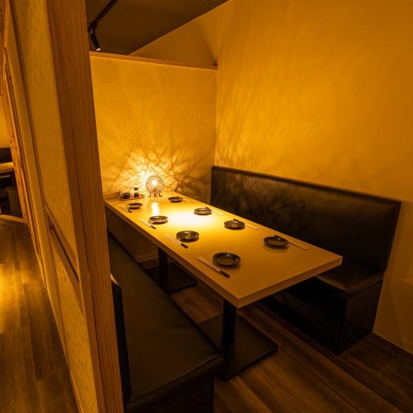 A 1-minute walk from Yurakucho! We have a complete private room with a door that can be used by small groups to groups! Private to business such as drinking parties with friends, company banquets, entertainment, dates and girls-only gatherings We will meet a wide range of needs up to the scene.The banquet course packed with our specialty dishes starts at 3000 yen!