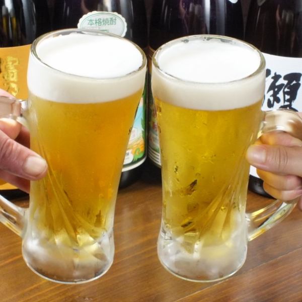 A glass of draft beer with a black label of Sappuro is 319 yen (tax included)! Other bottled beers such as Ebisu Premium Black are also available!