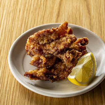 Deep fried chicken fillet with secret salt and pepper