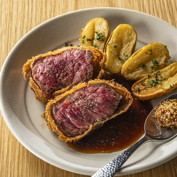 [Ura Tenjin MARIO specialty] Wagyu beef rare cutlet with plenty of homemade sauce 1,648 yen (tax included)