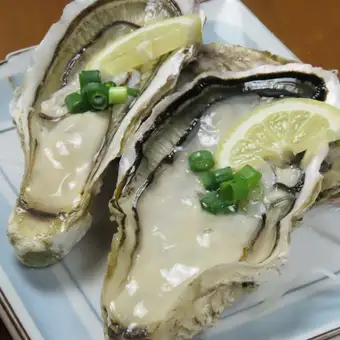 生牡蠣 1個/焼き牡蠣 1個 各
