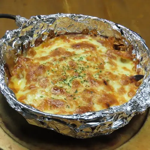 ポテトとチーズの鉄板焼き/ナスとチーズの鉄板焼き 各