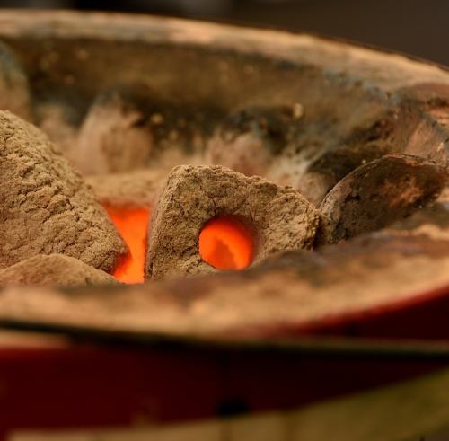 Please enjoy the exquisite yakiniku with authentic shichirin and charcoal fire ♪