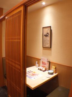 １階の個室席。２名用。他にも4名以上で使える席有！